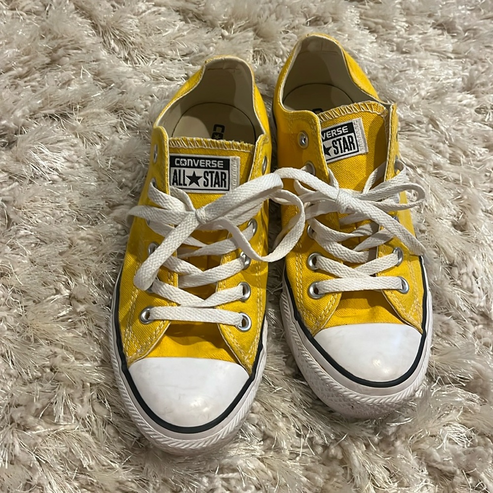 Yellow converse low tops